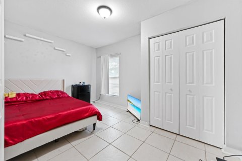 Villa ou maison à vendre à Port St. Lucie, Floride: 3 chambres, 132.01 m2 № 2181329 - photo 14