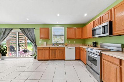Villa ou maison à vendre à Port St. Lucie, Floride: 3 chambres, 132.01 m2 № 2181329 - photo 8