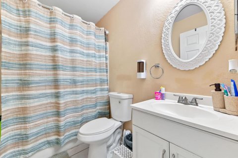 Villa ou maison à vendre à Port St. Lucie, Floride: 3 chambres, 132.01 m2 № 2181329 - photo 16