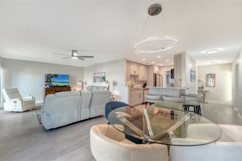 Снять в аренду виллу или дом в Сарасота, Флорида 3 комнаты, 117.43м2, № 2094492 - фото 9