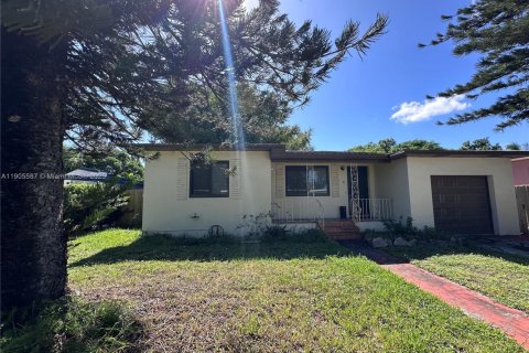 House in Miami, Florida 36.23 sq.m. № 1956816 - photo 19