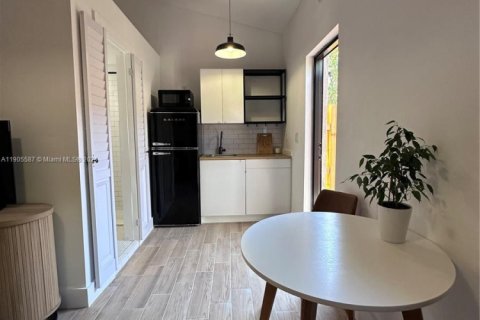 House in Miami, Florida 36.23 sq.m. № 1956816 - photo 14