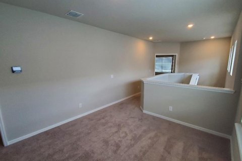 House in New Smyrna Beach, Florida 4 bedrooms, 195.19 sq.m. № 1912073 - photo 8