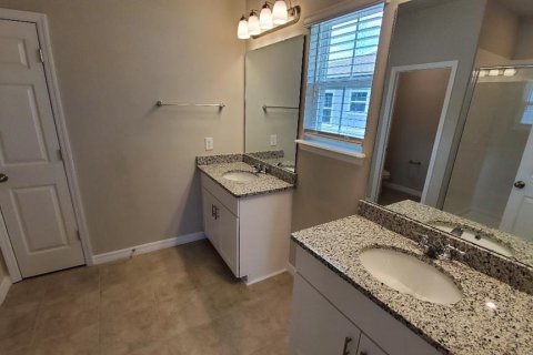 House in New Smyrna Beach, Florida 4 bedrooms, 195.19 sq.m. № 1912073 - photo 12
