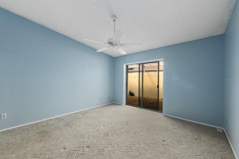 House in Bradenton, Florida 2 bedrooms, 114.83 sq.m. № 2204430 - photo 8