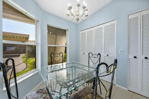 House in Bradenton, Florida 2 bedrooms, 114.83 sq.m. № 2204430 - photo 19