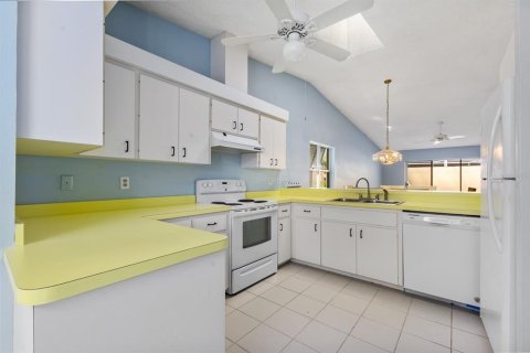 House in Bradenton, Florida 2 bedrooms, 114.83 sq.m. № 2204430 - photo 21