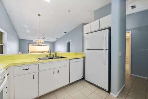 House in Bradenton, Florida 2 bedrooms, 114.83 sq.m. № 2204430 - photo 22
