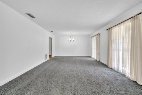 Casa en venta en Mount Dora, Florida, 3 dormitorios, 175.59 m2 № 1812952 - foto 7
