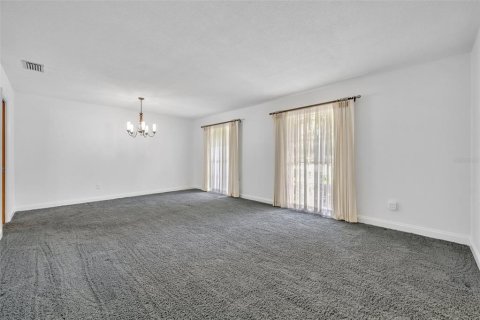 Casa en venta en Mount Dora, Florida, 3 dormitorios, 175.59 m2 № 1812952 - foto 8