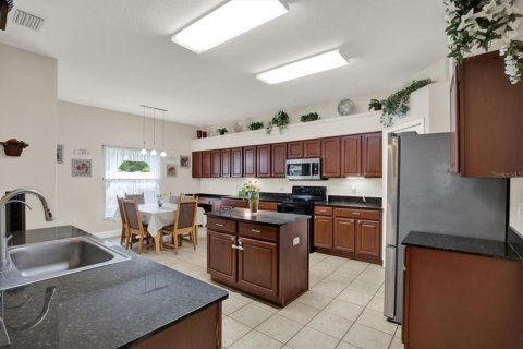 Villa ou maison à vendre à Wesley Chapel, Floride: 6 chambres, 278.52 m2 № 2120825 - photo 9