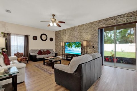 Villa ou maison à vendre à Wesley Chapel, Floride: 6 chambres, 278.52 m2 № 2120825 - photo 16