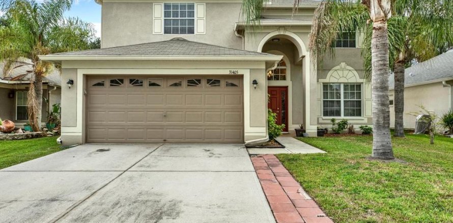 Villa ou maison à Wesley Chapel, Floride 6 chambres, 278.52 m2 № 2120825