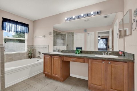 Villa ou maison à vendre à Wesley Chapel, Floride: 6 chambres, 278.52 m2 № 2120825 - photo 28