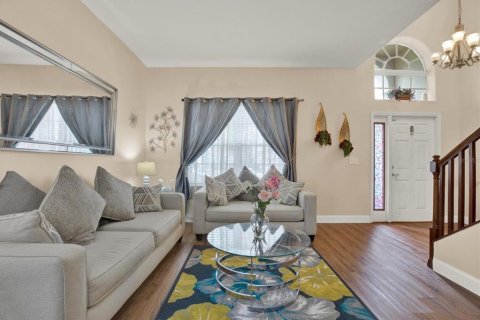 Villa ou maison à vendre à Wesley Chapel, Floride: 6 chambres, 278.52 m2 № 2120825 - photo 3
