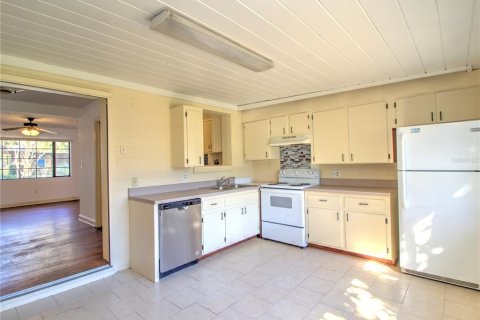 Casa en venta en Ocala, Florida, 4 dormitorios, 348.01 m2 № 1536692 - foto 9
