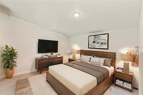 House in Sarasota, Florida 3 bedrooms, 118.36 sq.m. № 2121458 - photo 11