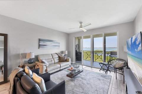 Condo in Saint Petersburg, Florida, 2 bedrooms  № 1670196 - photo 4