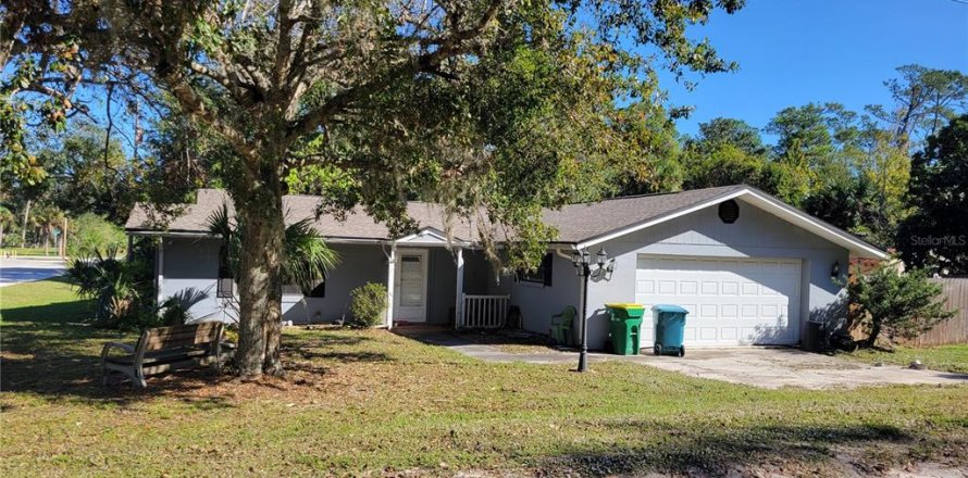 Casa en Mims, Florida 2 dormitorios, 129.97 m2 № 1680659