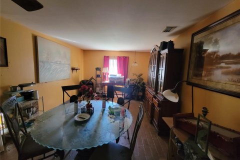 Casa en venta en Mims, Florida, 2 dormitorios, 129.97 m2 № 1680659 - foto 8
