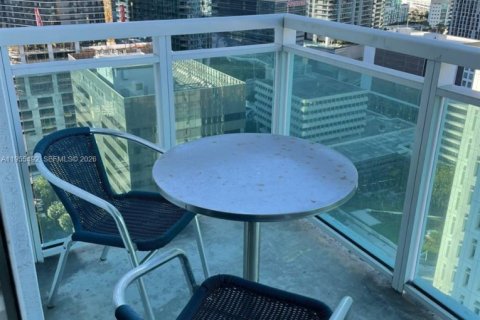 Condominio en alquiler en Miami, Florida, 1 dormitorio, 63.92 m2 № 2010258 - foto 17