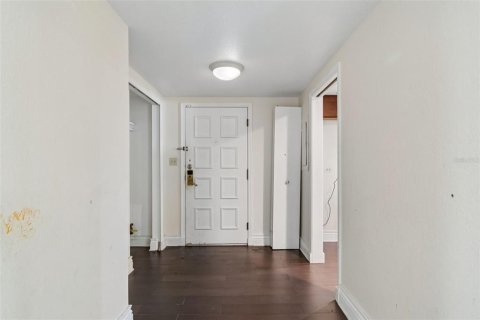 Condo in Palm Harbor, Florida, 2 bedrooms  № 2202127 - photo 6