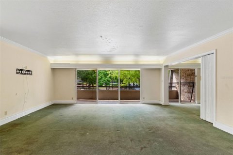 Condo in Palm Harbor, Florida, 2 bedrooms  № 2202127 - photo 16
