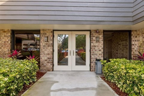 Condo in Palm Harbor, Florida, 2 bedrooms  № 2202127 - photo 2