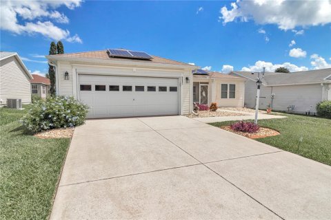 Casa en venta en The Villages, Florida, 3 dormitorios, 129.32 m2 № 1637453 - foto 1