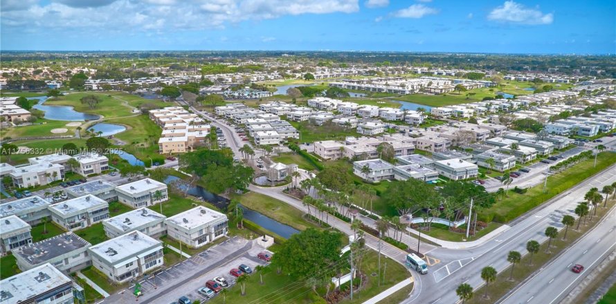 Condo in Delray Beach, Florida, 1 bedroom № 1958288