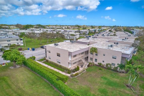 Condo in Delray Beach, Florida, 1 bedroom № 1958288 - photo 26
