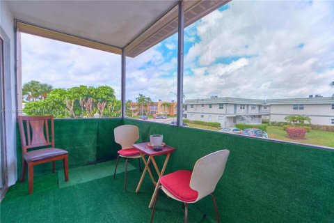 Condo in Delray Beach, Florida, 1 bedroom № 1958288 - photo 18