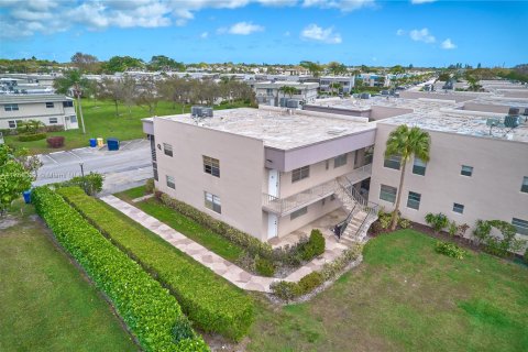 Condo in Delray Beach, Florida, 1 bedroom № 1958288 - photo 25