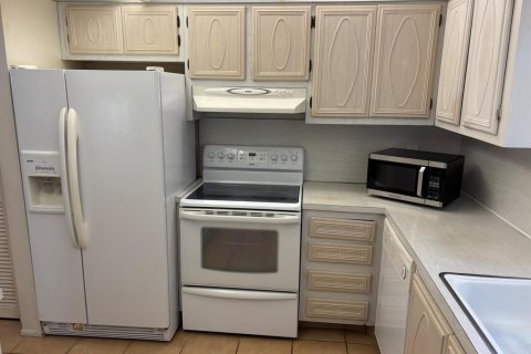 Condo in Plantation, Florida, 2 bedrooms  № 2191920 - photo 8