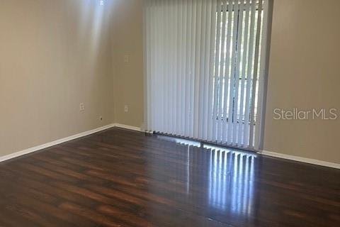 Touwnhouse à louer à Tampa, Floride: 2 chambres, 102.01 m2 № 1880803 - photo 3