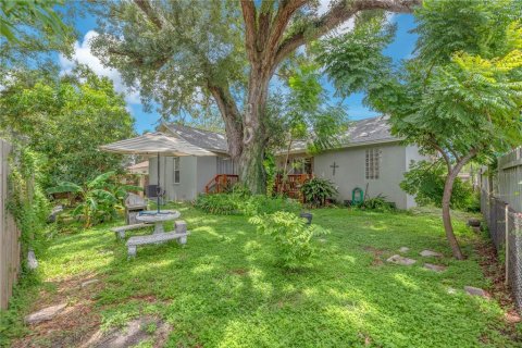 House in Tampa, Florida 3 bedrooms, 141.4 sq.m. № 2225349 - photo 23