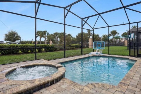Casa en venta en Kissimmee, Florida, 6 dormitorios, 278.52 m2 № 2298214 - foto 30