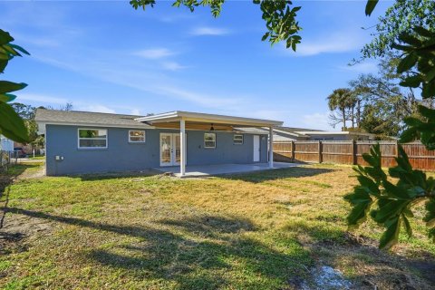 Villa ou maison à louer à Port Richey, Floride: 3 chambres, 121.89 m2 № 2103430 - photo 3