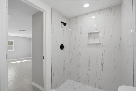 Villa ou maison à louer à Port Richey, Floride: 3 chambres, 121.89 m2 № 2103430 - photo 15