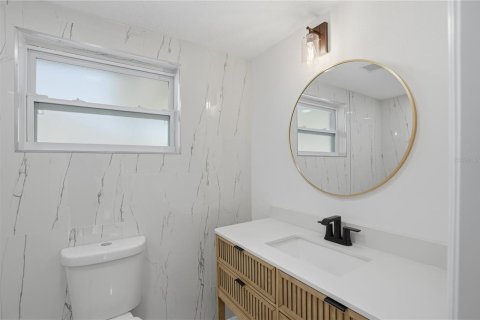 Villa ou maison à louer à Port Richey, Floride: 3 chambres, 121.89 m2 № 2103430 - photo 14