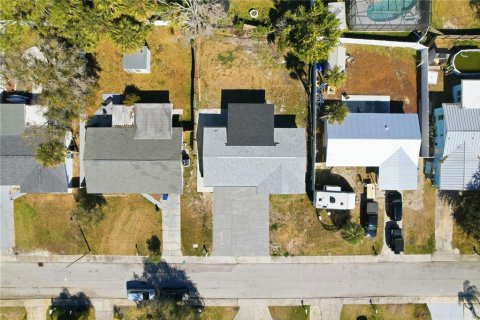 Villa ou maison à louer à Port Richey, Floride: 3 chambres, 121.89 m2 № 2103430 - photo 17