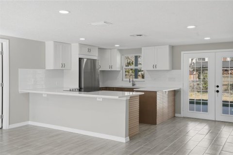 Villa ou maison à louer à Port Richey, Floride: 3 chambres, 121.89 m2 № 2103430 - photo 8