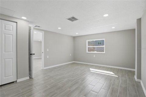 Villa ou maison à louer à Port Richey, Floride: 3 chambres, 121.89 m2 № 2103430 - photo 12