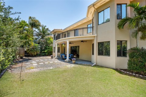 Casa en venta en Cutler Bay, Florida, 5 dormitorios, 438.22 m2 № 2059594 - foto 11