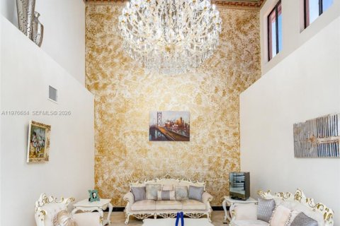 Casa en venta en Cutler Bay, Florida, 5 dormitorios, 438.22 m2 № 2059594 - foto 20