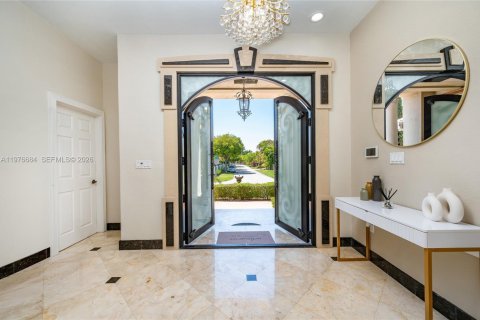 Casa en venta en Cutler Bay, Florida, 5 dormitorios, 438.22 m2 № 2059594 - foto 15