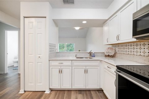 Copropriété à vendre à New Port Richey, Floride: 2 chambres, 77.57 m2 № 1817427 - photo 5