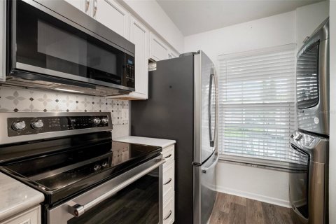 Copropriété à vendre à New Port Richey, Floride: 2 chambres, 77.57 m2 № 1817427 - photo 4