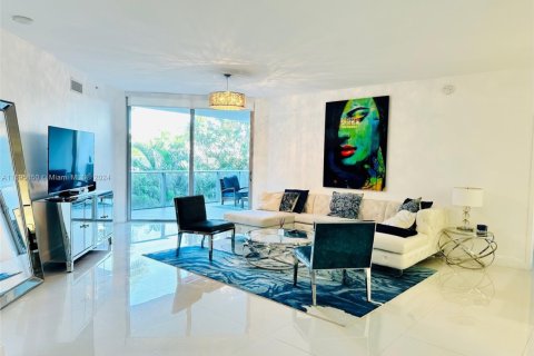 Copropriété à vendre à North Miami Beach, Floride: 2 chambres, 158.31 m2 № 1448728 - photo 2