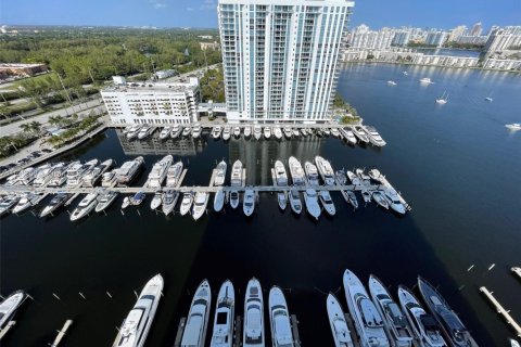 Copropriété à vendre à North Miami Beach, Floride: 2 chambres, 158.31 m2 № 1448728 - photo 1
